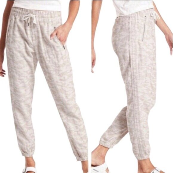 Athleta Pants - Athleta Camo Cabo Linen Jogger Women’s 10 Athleisure Travel Pant Worn Once!